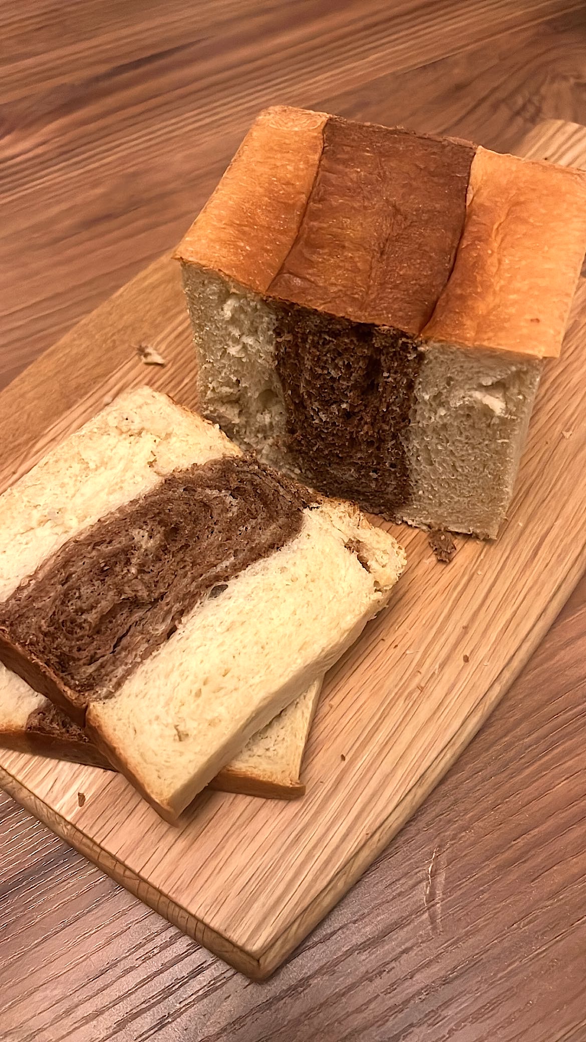 Cube-shaped loaf with mixed chocolate flavor inside