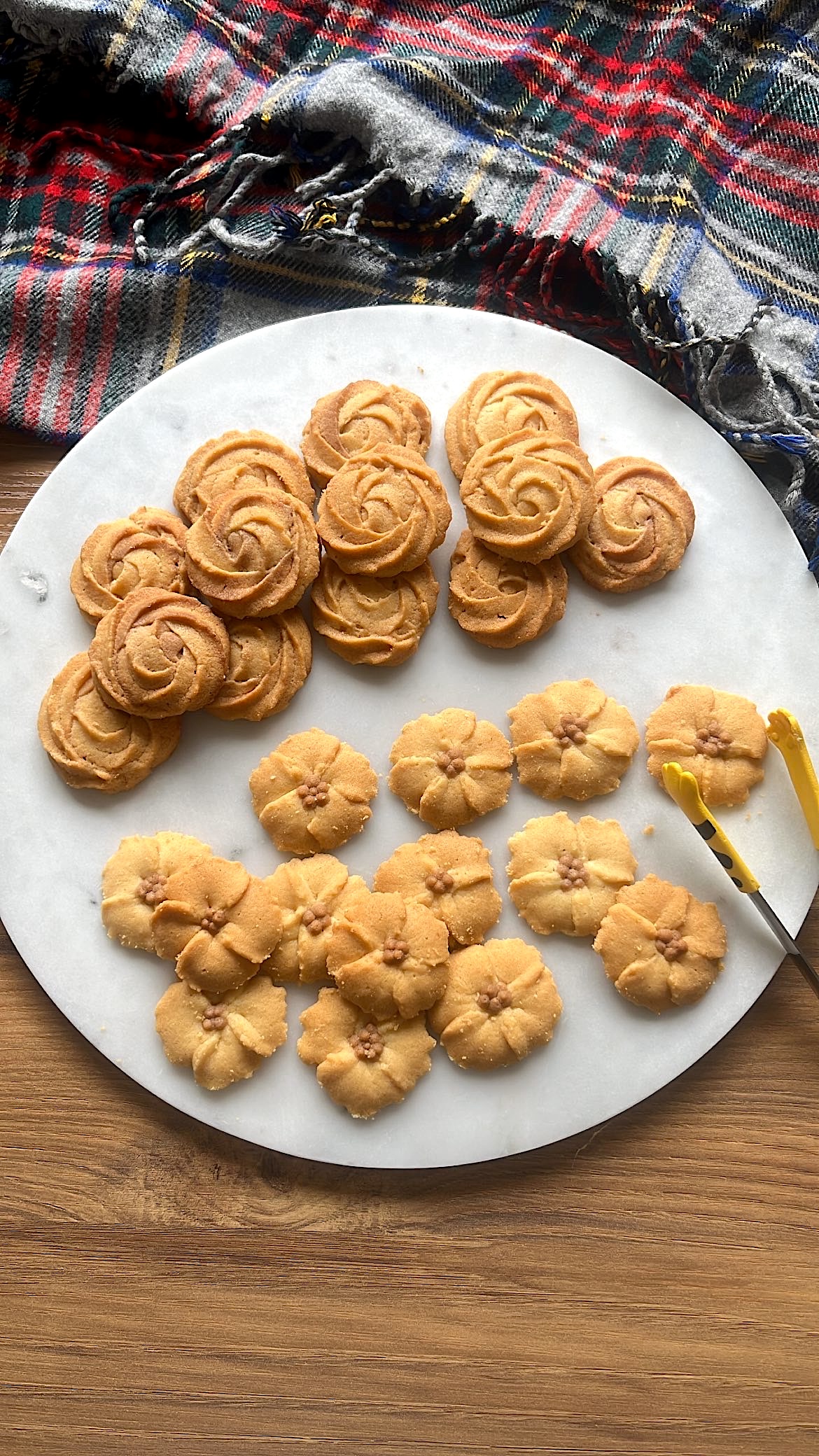 Butter cookie shaped like flower